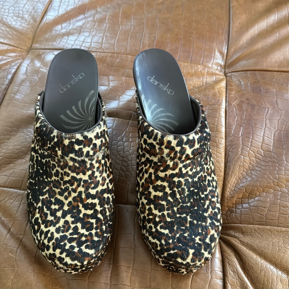 Dansko women’s size 40